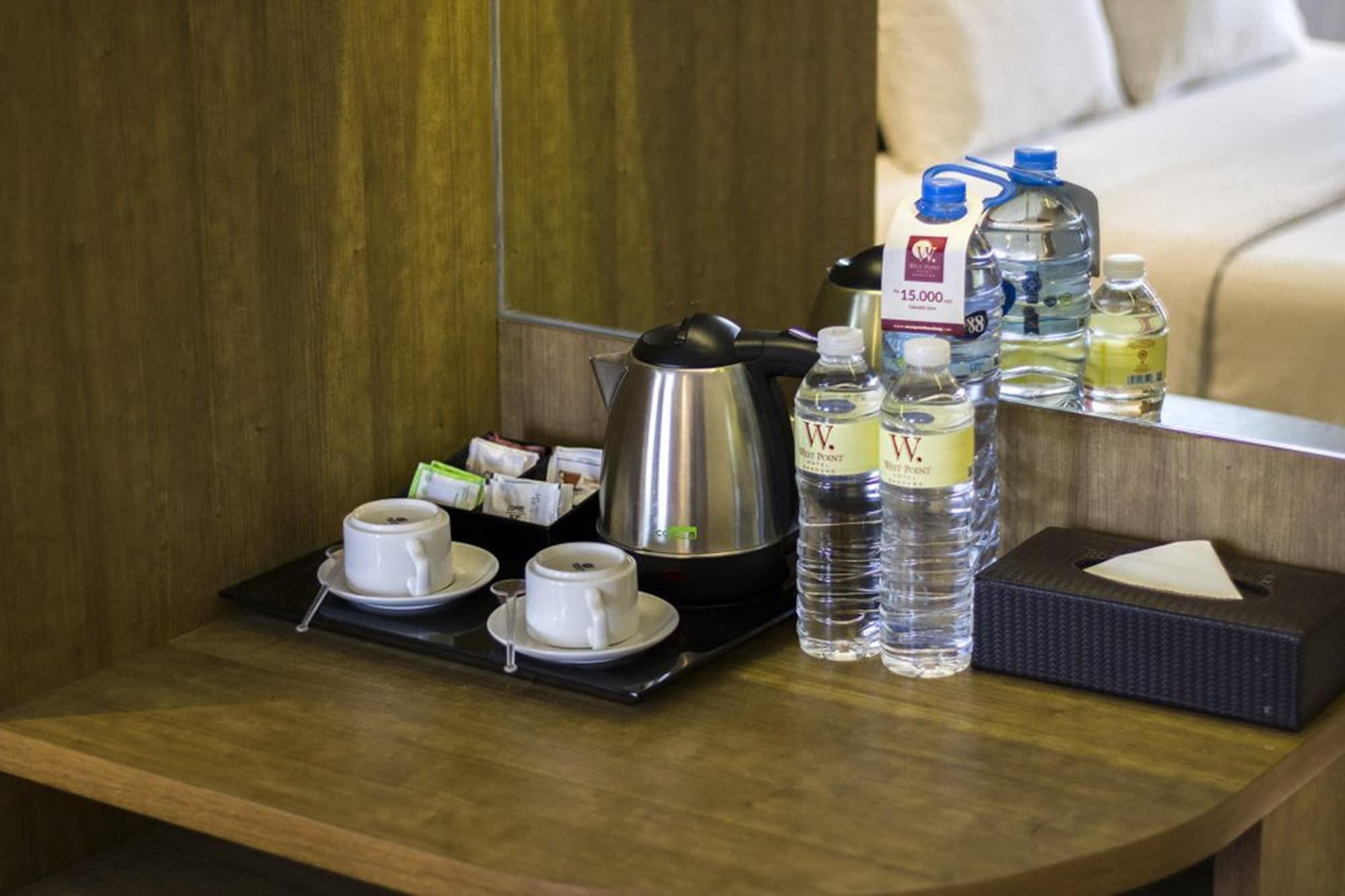 West Point Hotel Bandung Zewnętrze zdjęcie