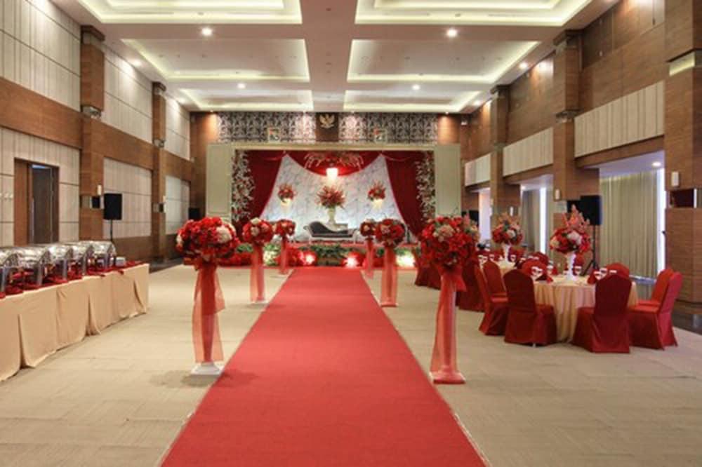 West Point Hotel Bandung Zewnętrze zdjęcie