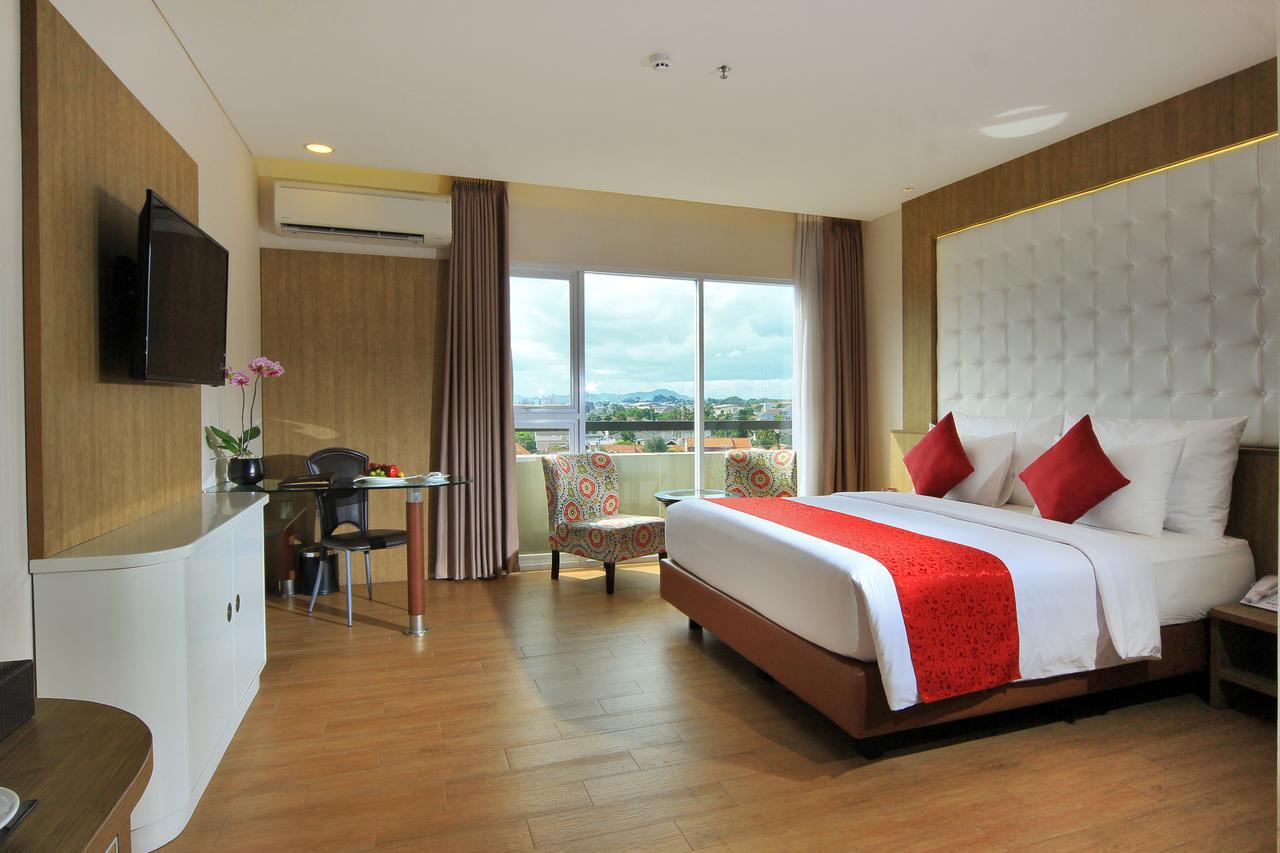 West Point Hotel Bandung Zewnętrze zdjęcie